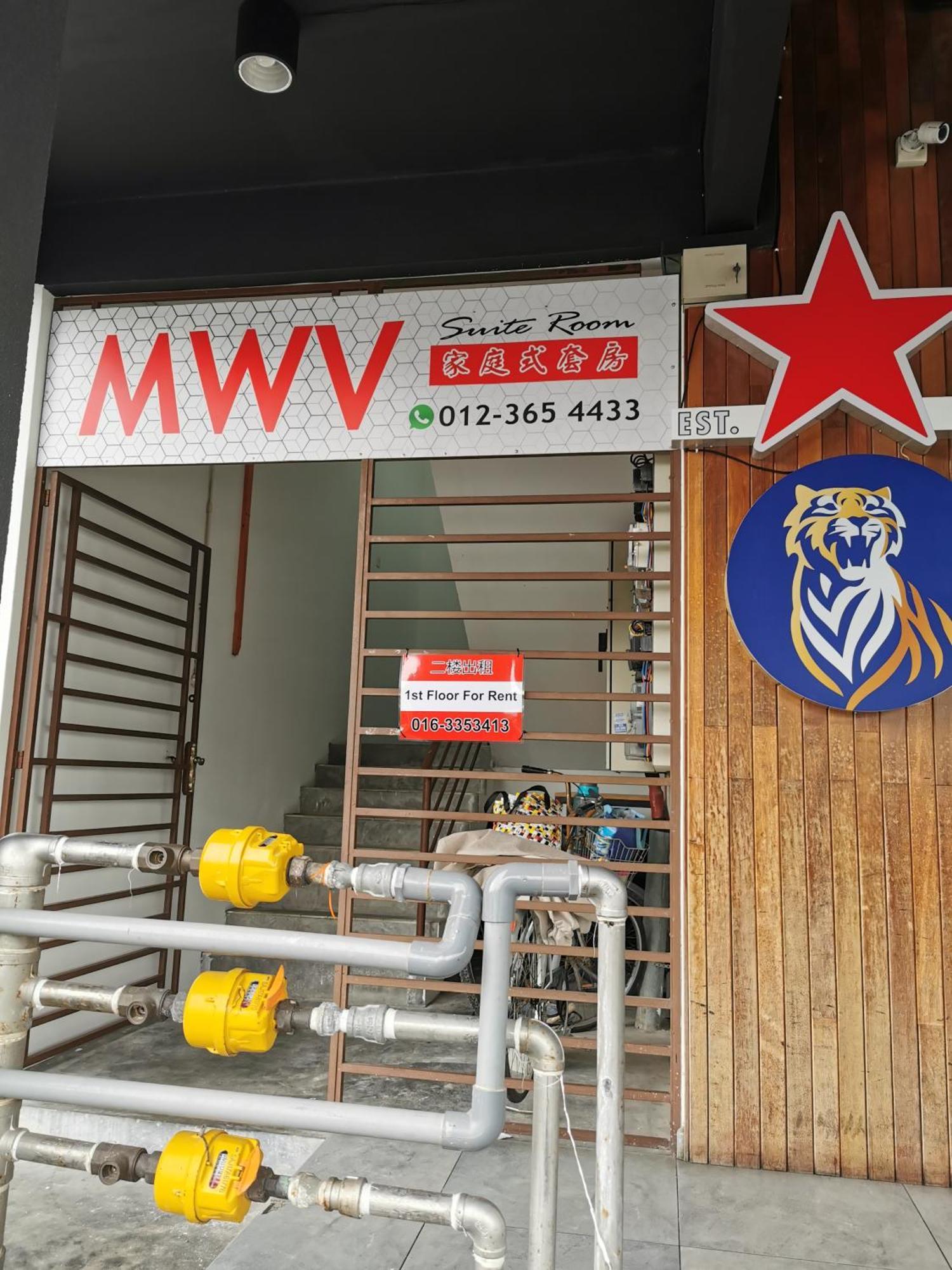 Mwv Family Suite Room Muar Bagian luar foto