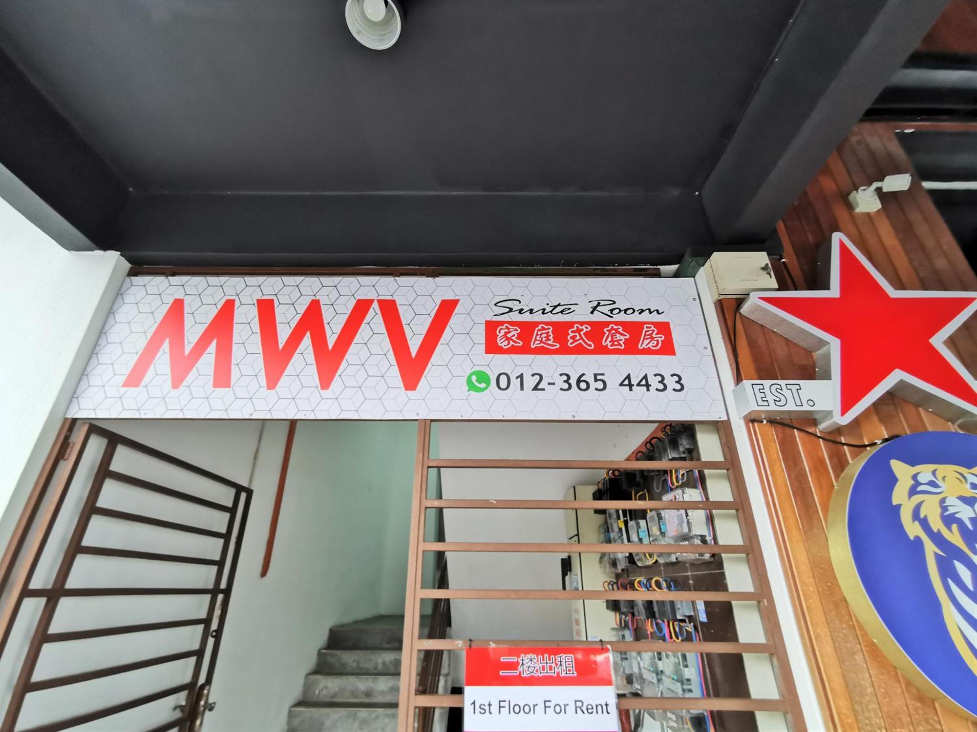 Mwv Family Suite Room Muar Bagian luar foto